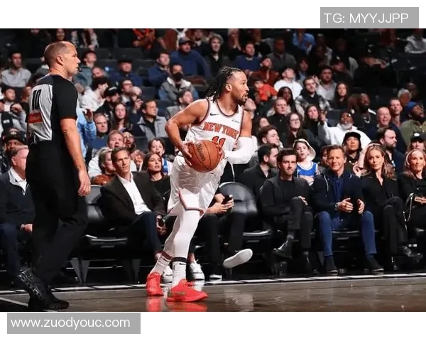 2019年热火与尼克斯激战回顾：篮球场上的激情与对抗